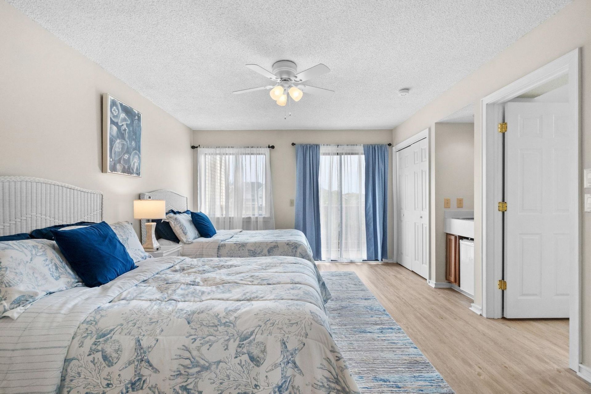1025 Plantation Dr.  Photo 23