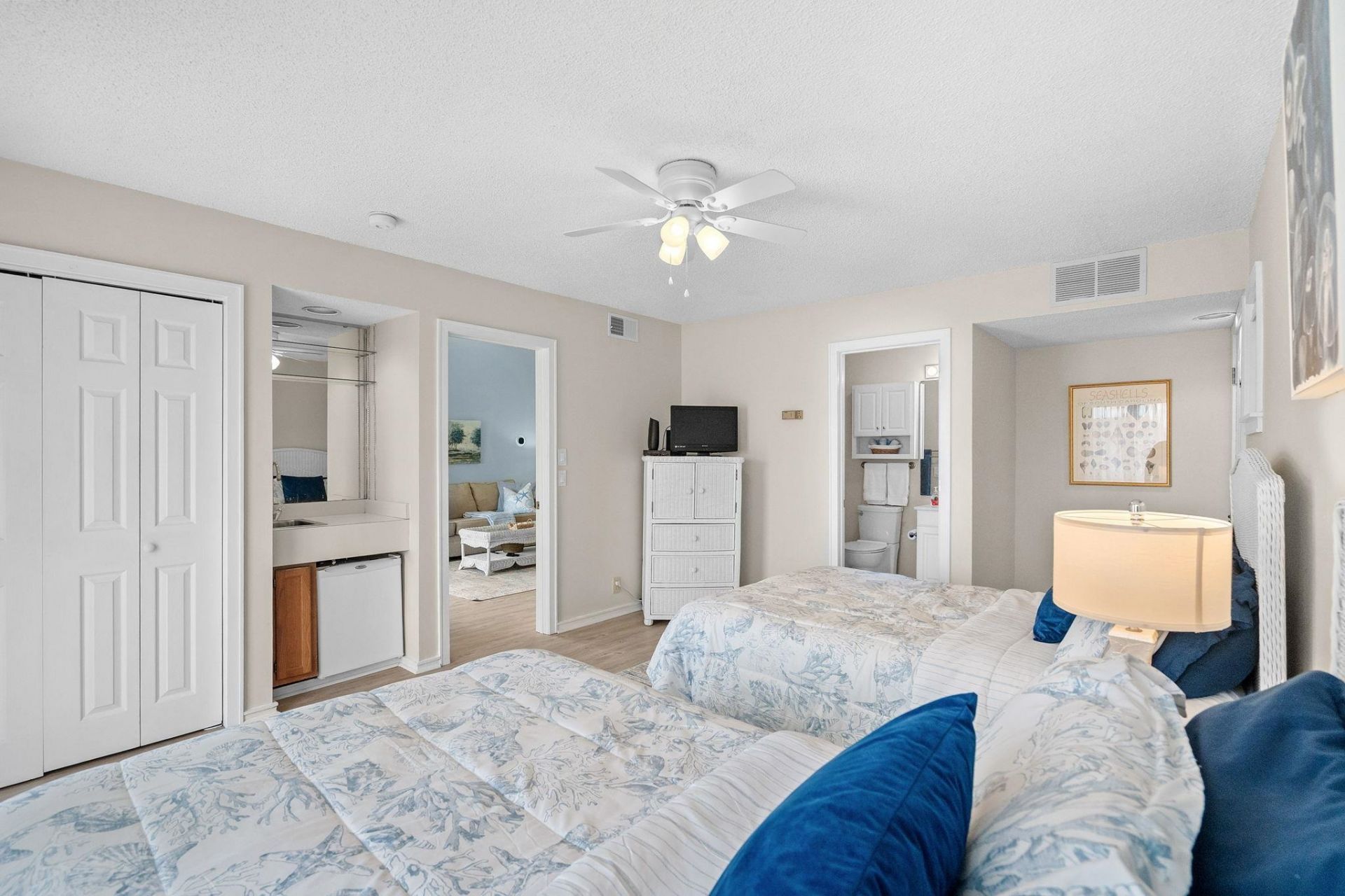 1025 Plantation Dr.  Photo 24