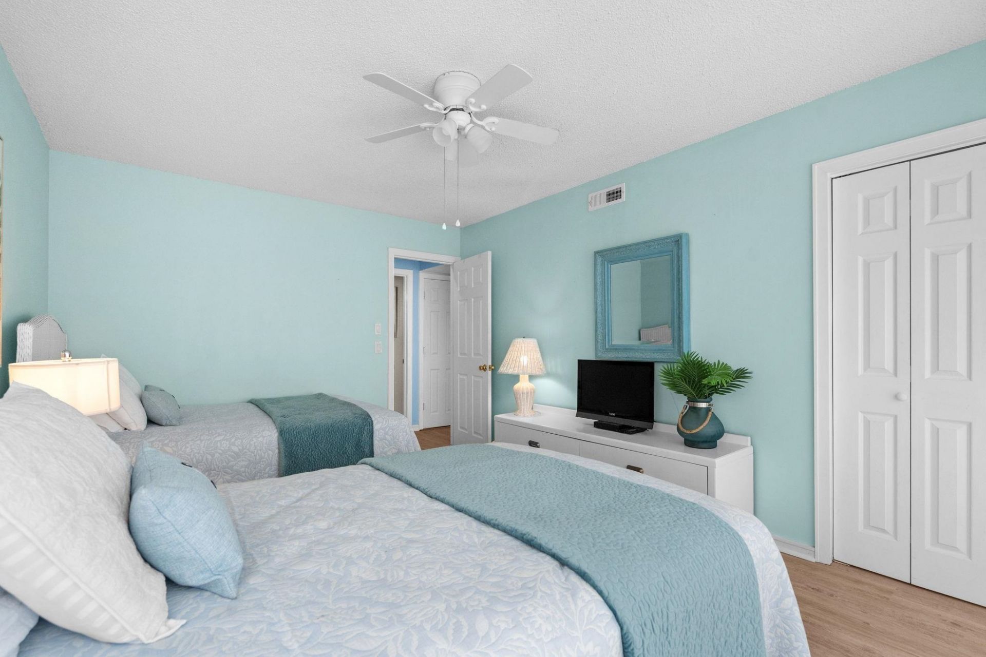 1025 Plantation Dr.  Photo 26