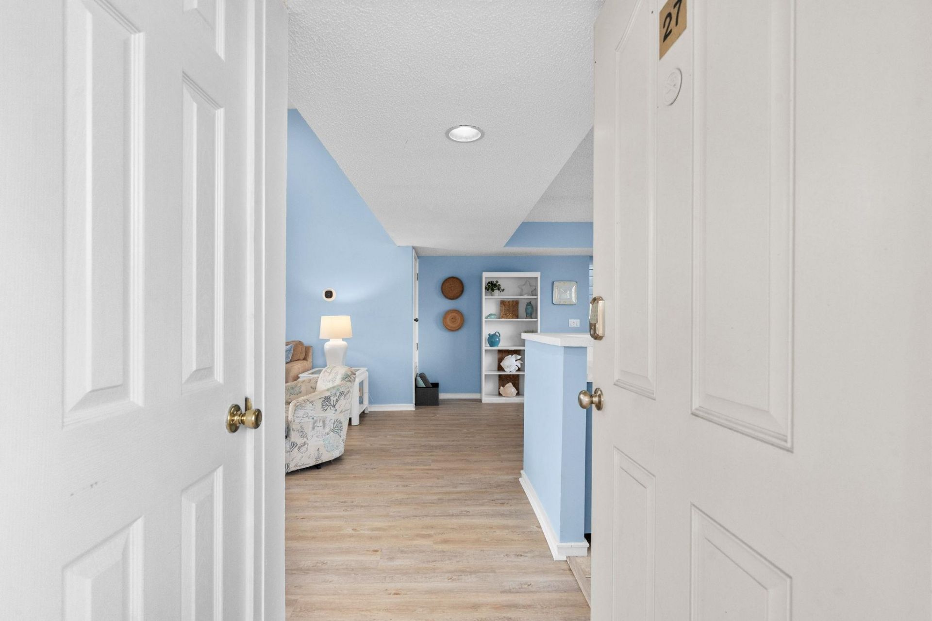 1025 Plantation Dr.  Photo 4