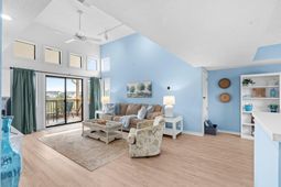 1025 Plantation Dr.  photo 4