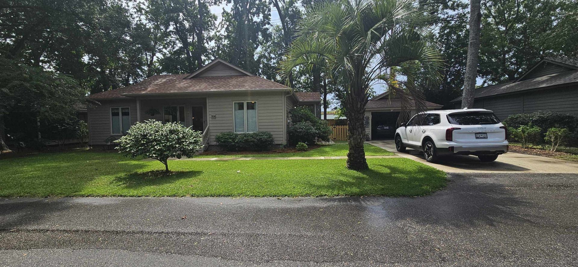 706 Courtney Ct. , Murrells Inlet, SC 29576 Main Photo