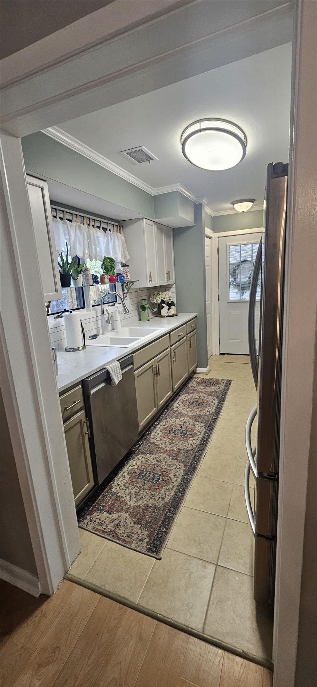 706 Courtney Ct.  Photo 15