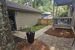 706 Courtney Ct.  photo 4