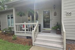 706 Courtney Ct.  photo 4
