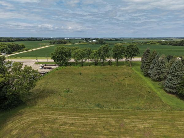 Logan Avenue, Waterloo, IA 50703