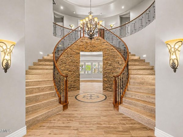 294 W GRAND CANYON Drive, Chandler, AZ 85248