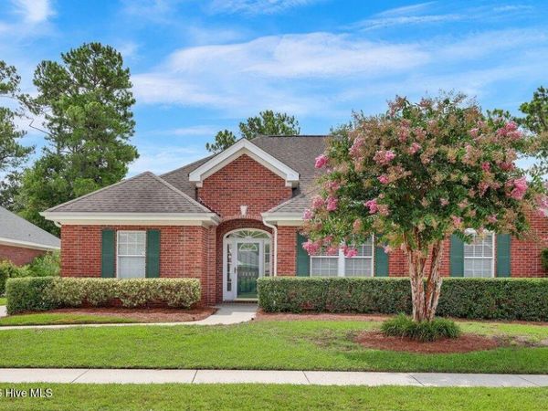 7802 Marymount Drive, Wilmington, NC 28411