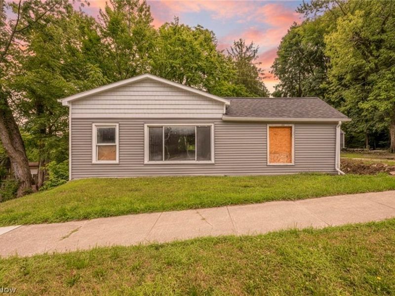6419 Brecksville Road , Independence, OH 44131 Photo 2