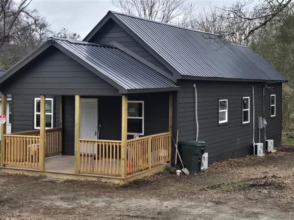 2 Smith Road , Newnan, GA 30263
