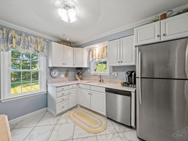 5647 Euclid Road, Cincinnati, OH 45236 Photo 11