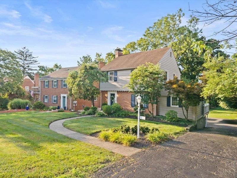 5647 Euclid Road, Cincinnati, OH 45236 Photo 3
