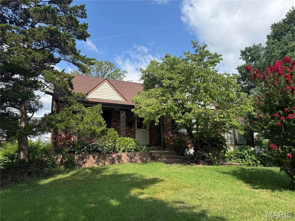 9301 Dana Avenue , Saint Louis, MO 63123 Main Photo