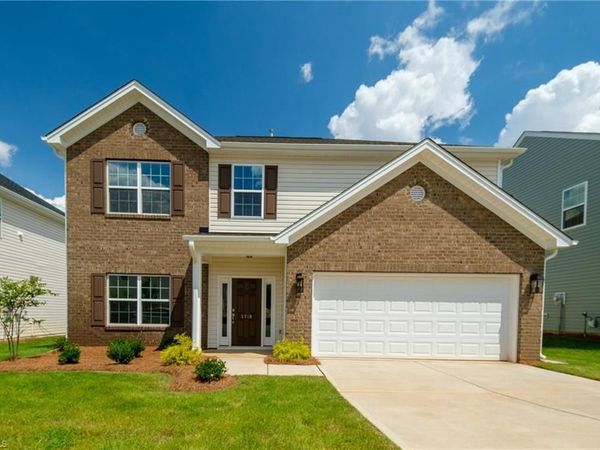 3719 Contimental Square, Kernersville, NC 27284