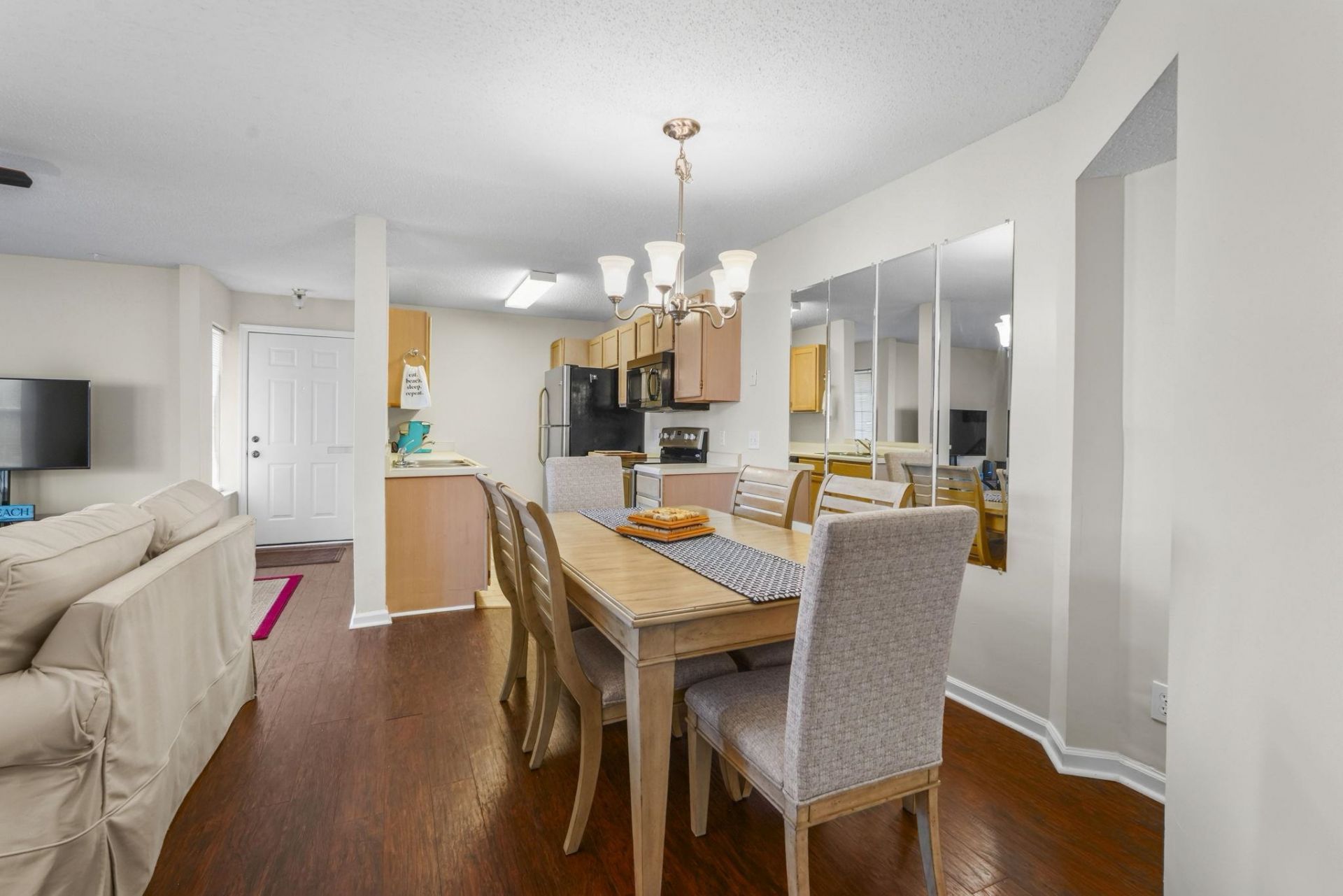 2268 Essex Dr.  Photo 11