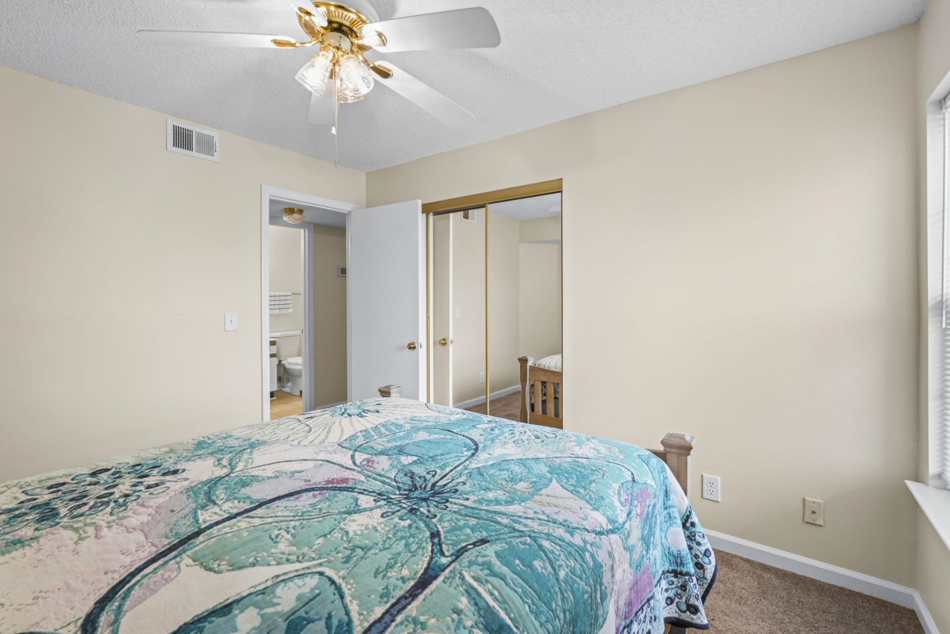 2268 Essex Dr.  Photo 21