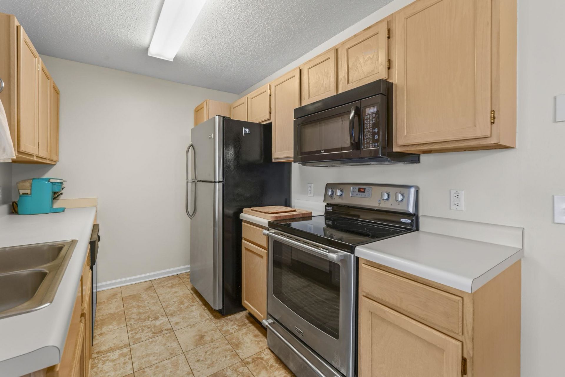 2268 Essex Dr.  Photo 6