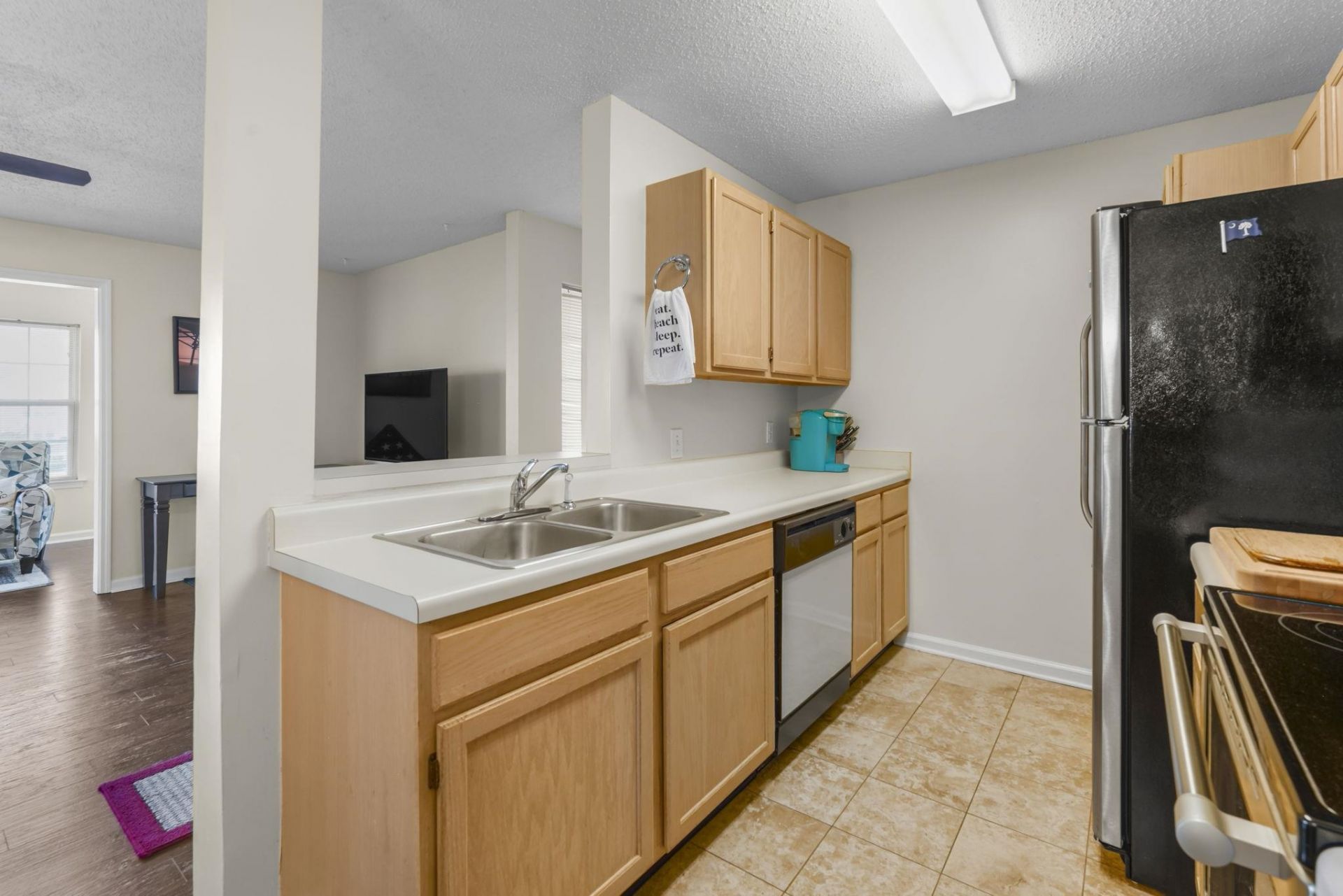 2268 Essex Dr.  Photo 7