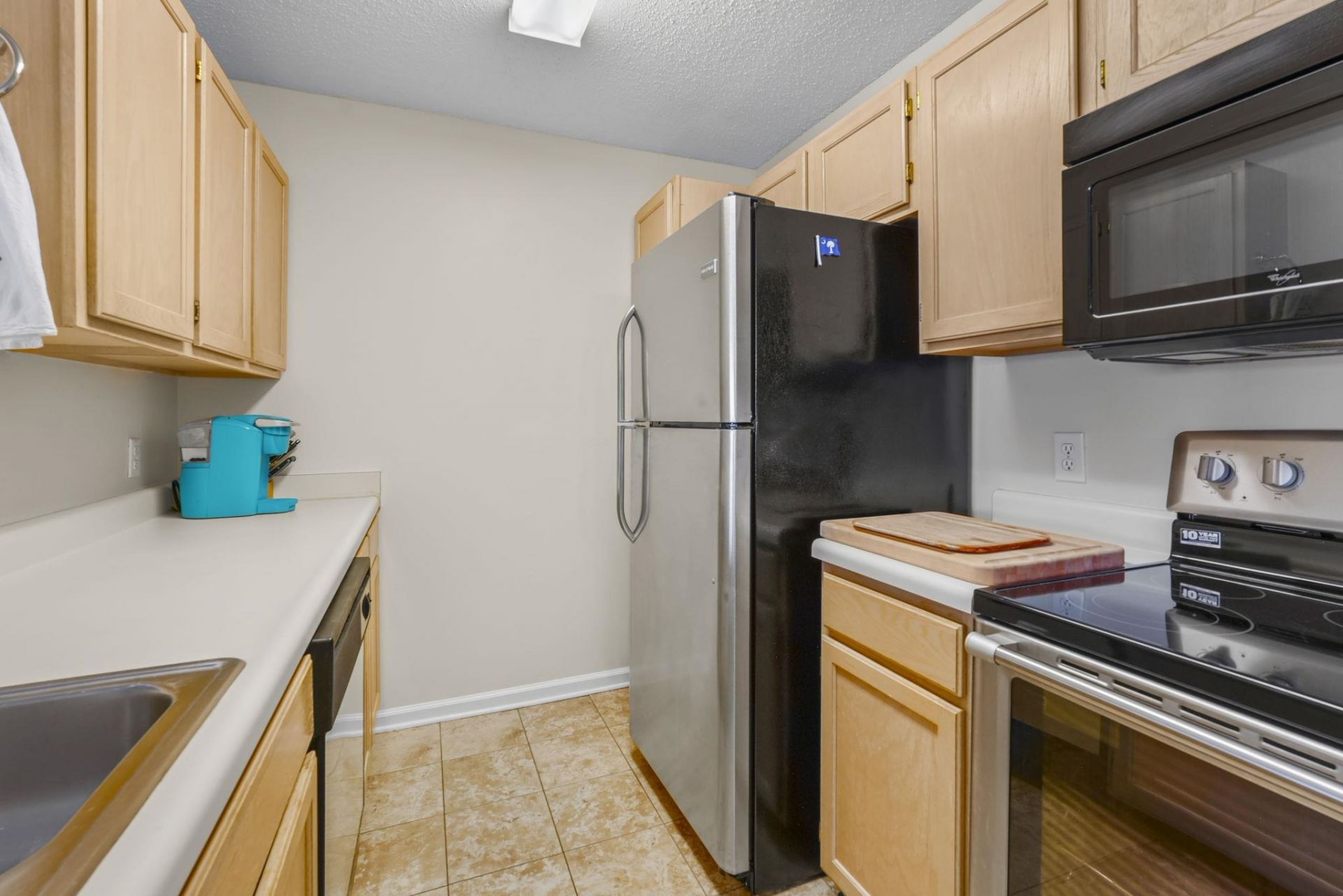 2268 Essex Dr.  Photo 8