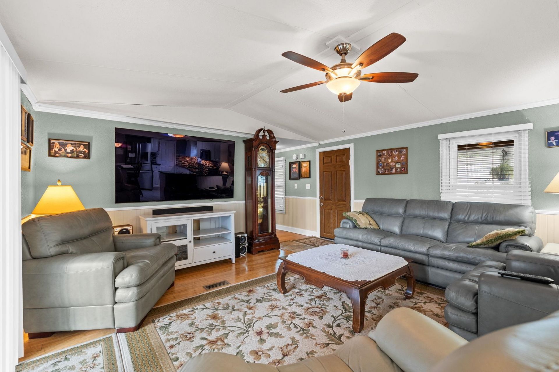 1672 Ursa Minor Dr.  Photo 6