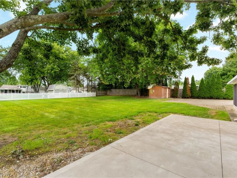 13795 Overcrest Street NE, Alliance, OH 44601 Photo 33