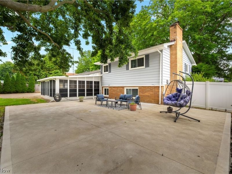 13795 Overcrest Street NE, Alliance, OH 44601 Photo 34