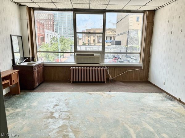 201 Market Avenue S, Unit 210, Canton, OH 44702