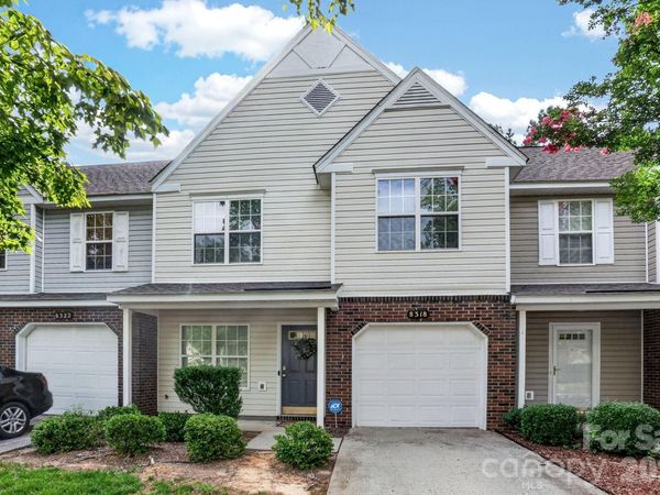 8318 Christmas Court , Charlotte, NC 28216