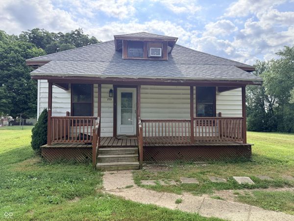 2723 Bowery Street, Columbus, IN 47203
