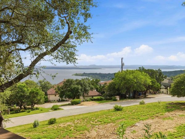 785 Lake Forest, Canyon Lake, TX 78133