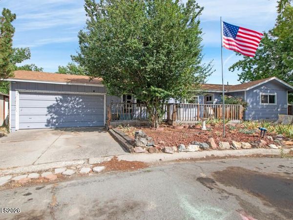 5 Kimberly Circle, Carson City, NV 89701