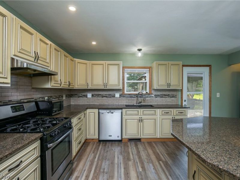 4310 Ridge Road , Cortland, OH 44410 Photo 20