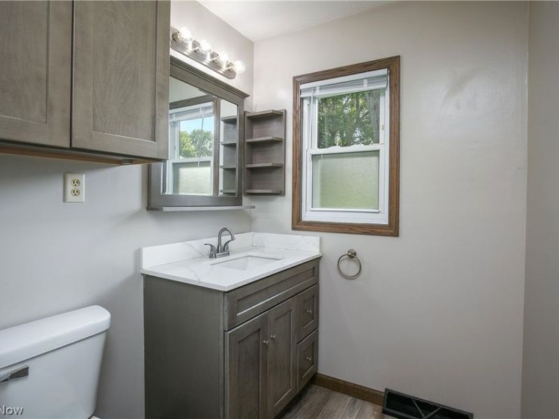 4310 Ridge Road , Cortland, OH 44410 Photo 25