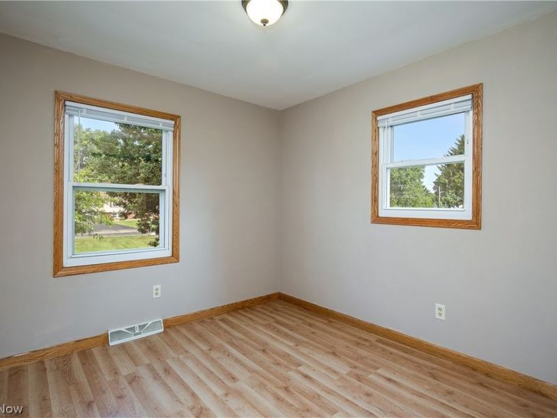 4310 Ridge Road , Cortland, OH 44410 Photo 28