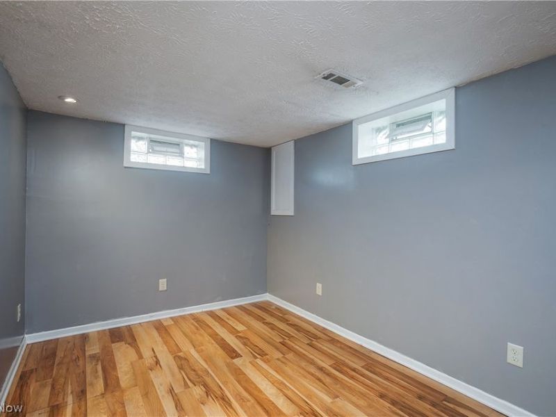 4310 Ridge Road , Cortland, OH 44410 Photo 35
