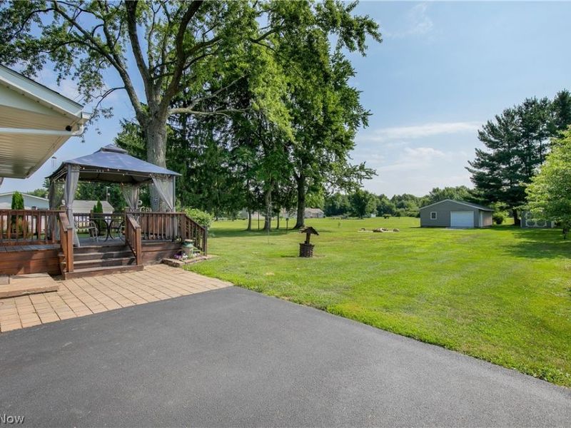 4310 Ridge Road , Cortland, OH 44410 Photo 7