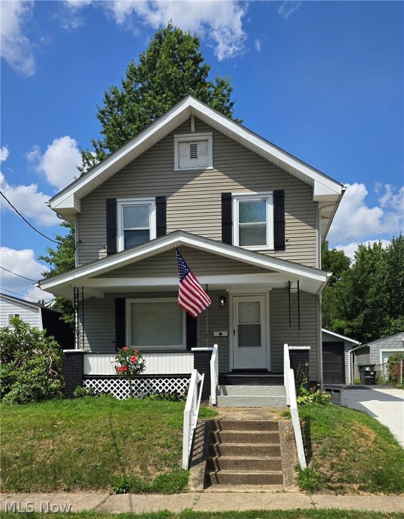 2311 Maple Avenue Ne, Canton, OH 44714 Main Photo