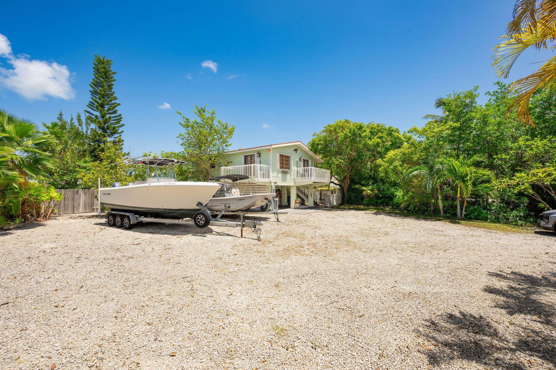 17183 W Green Turtle Lane, Sugarloaf, FL 33042 Photo