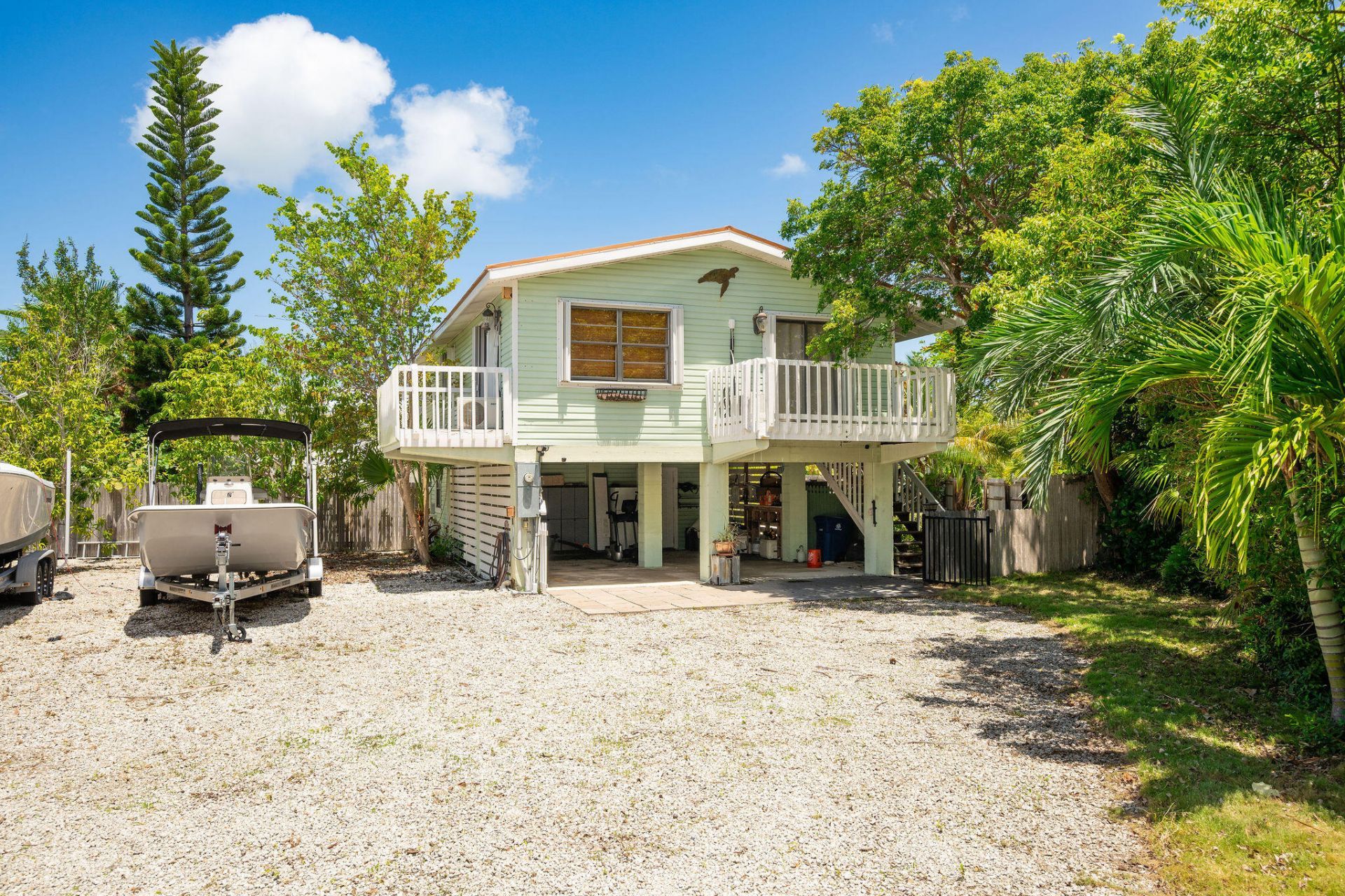 17183 W Green Turtle Lane, Sugarloaf, FL 33042 Photo