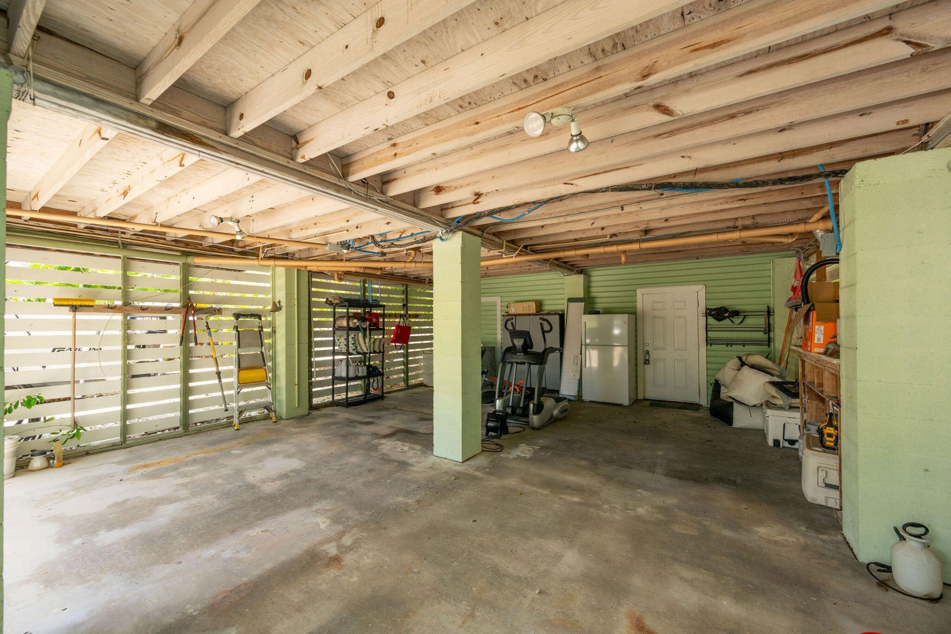 17183 W Green Turtle Lane, Sugarloaf, FL 33042 Photo
