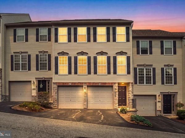 2705 EQUESTRIAN DRIVE, Unit 142, YORK, PA 17402