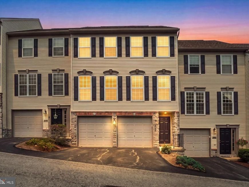 2705 Equestrian Drive, Unit 142, York, PA 17402 Main Photo