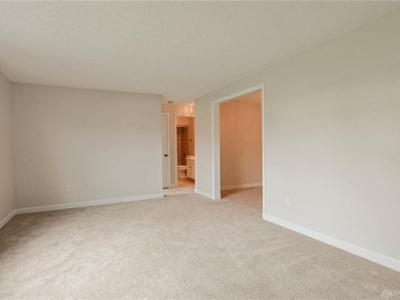 6340 Jason Lane, Centerville, OH 45459 Photo 4