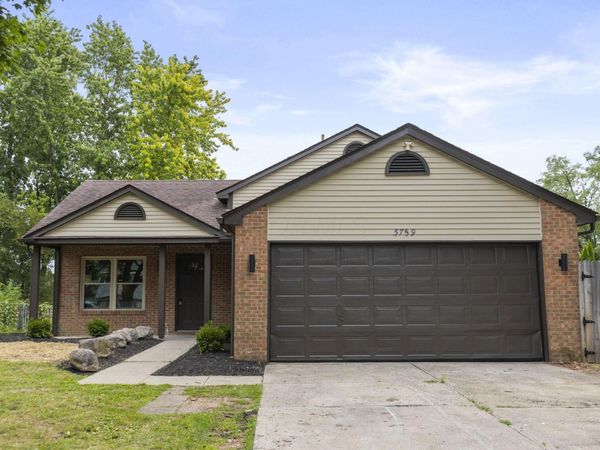 5759 Chanwick Drive , Galloway, OH 43119