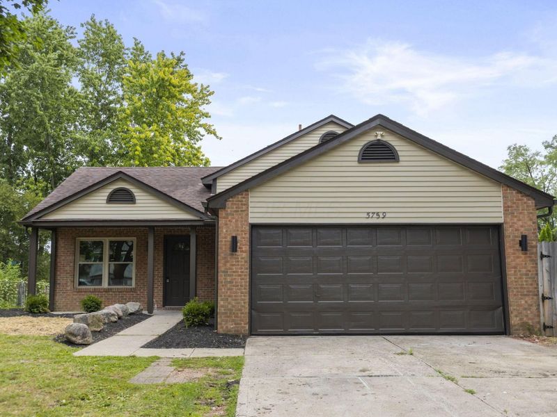 5759 Chanwick Drive , Galloway, OH 43119 Photo 1