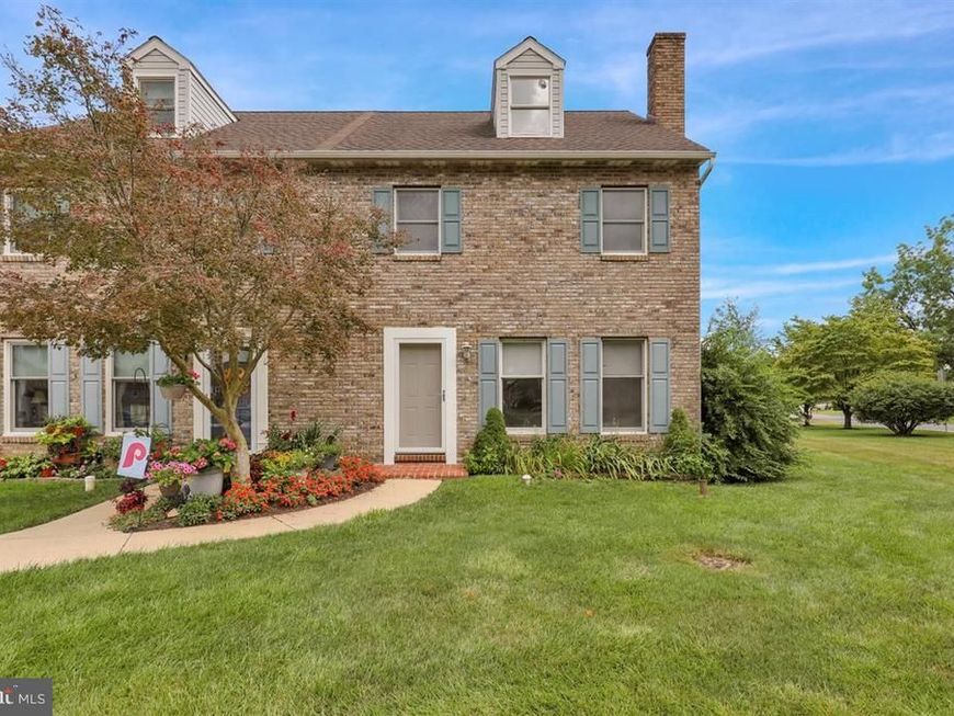 447 Cahill Circle, Honey Brook, PA 19344 Main Photo