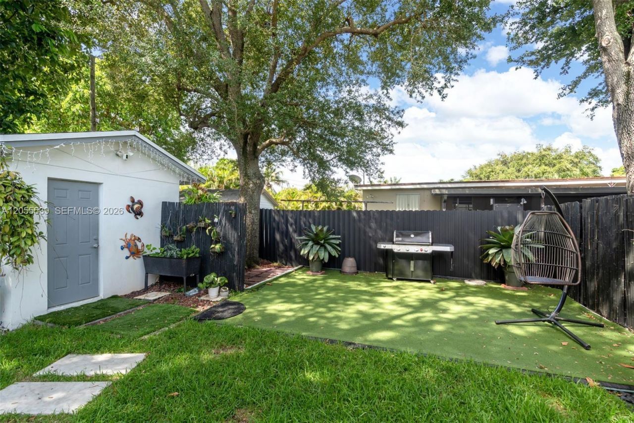 7340 SW 18th St Rd, Miami, FL 33155 Photo