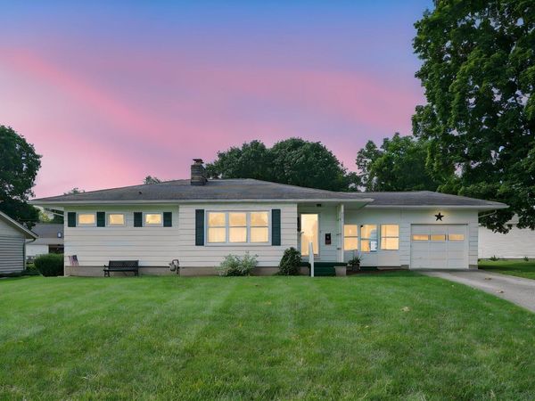 993 Lynwood Avenue , Circleville, OH 43113