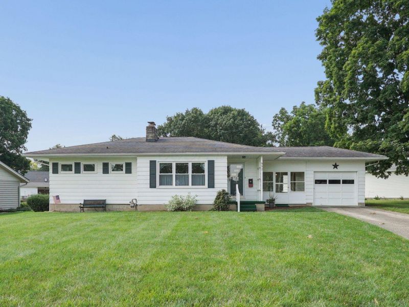 993 Lynwood Avenue , Circleville, OH 43113 Photo 2