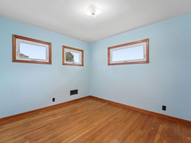 993 Lynwood Avenue , Circleville, OH 43113 Photo 21